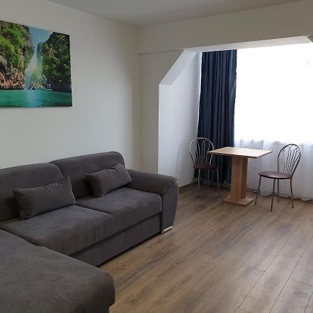 Apartament Diana Jurilovca Bagian luar foto
